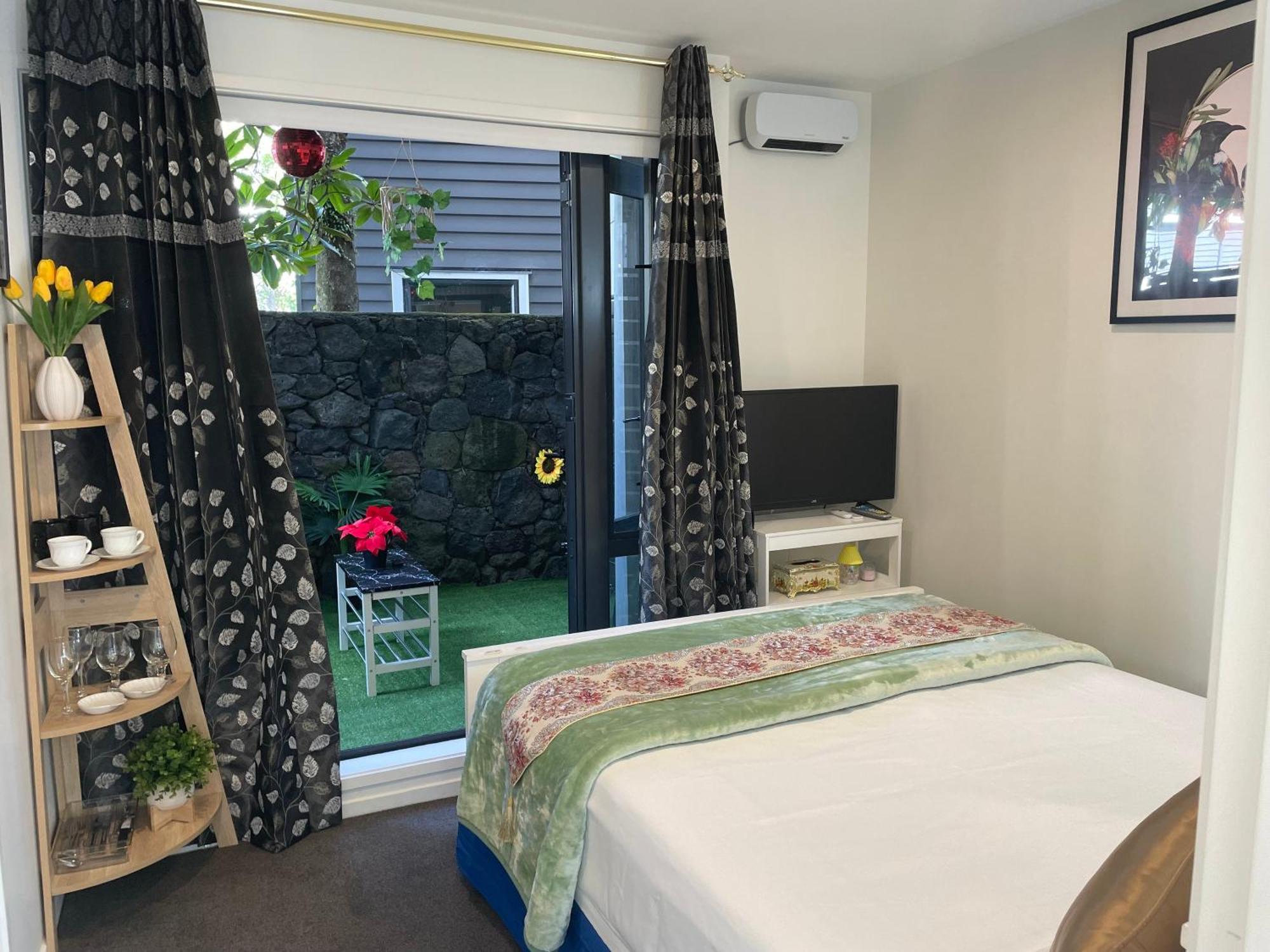Auckland Cbd, Parnell Ensuite+Patio+Secluded Garage Exterior photo